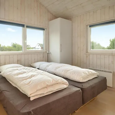 4 Bedroom Amazing In *
